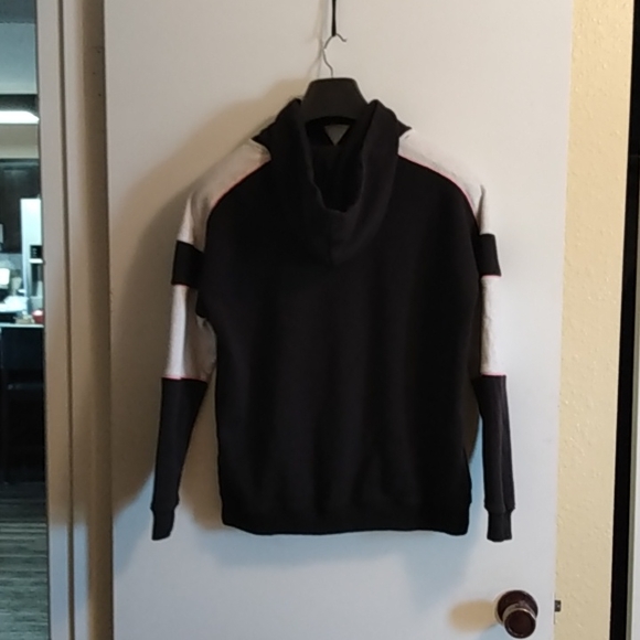 American Eagle hoodie - Picture 2 of 4